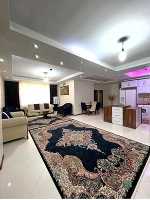 واحد 106 متری به همراه آسانسور /شیک و آرام و دنج در اندیشه-شهر جدید