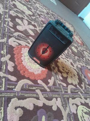 فرشگاه شلبی انسری با یه اسبیکر عالی امده در رشت