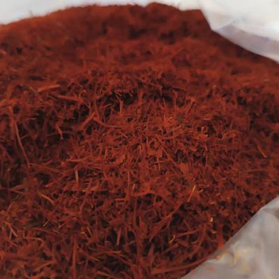 شکسته ی نگین زعفران در بروجرد