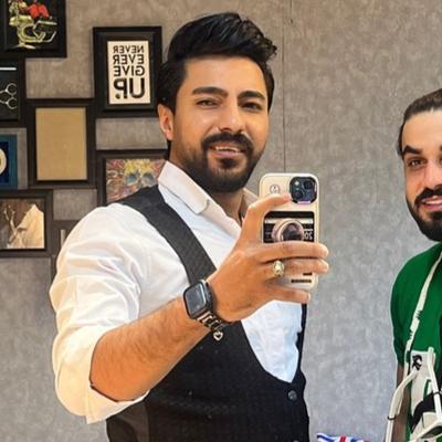 امیر حسین مؤید در اصفهان