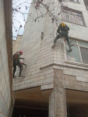 پیچ رولپلاک تخصصی نما ساختمان و نصب سنگ در کرج