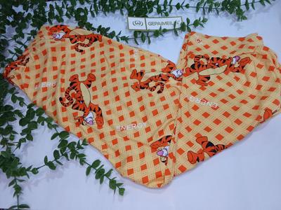 شلوارک قواره دار گیاهی در نصیم‌شهر