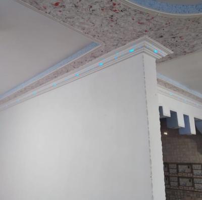 گلویی نور مخفی چسبیده به سقف در رفسنجان