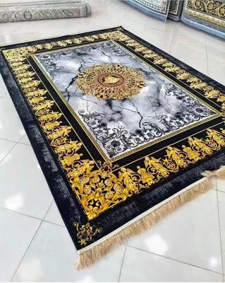 فرش 1200شانه ورساچه هخامنشی در قم