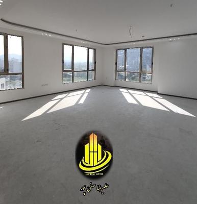 بهشتی/۲۰۰ متری/۴ خواب/نورگیر عالی در مشهد