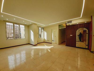 ۷۰متر/طبقه اول/روبه نما فول/پارکینگ/ساختمان ۶واحد در تهران