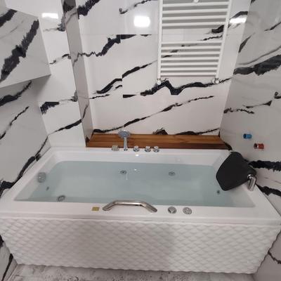 وان جکوزی حمام کم جا 150و140یک نفره ورق آکرولیک در محمدشهر