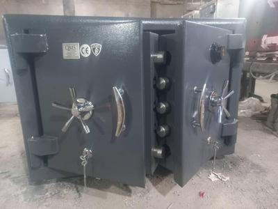 گاوصندوق زیرویترینی گنجینه در اورمیه