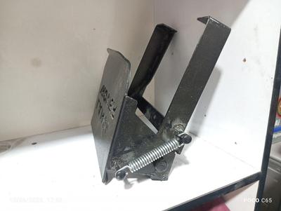 رکاب تاشو پاژن لندرور در شیراز