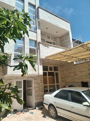 حیاط ویلایی 160متر دوطبقه سه راه بهشتی در تبریز
