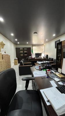 میدان انقلاب/۸۷متر/۱خواب/خوش نقشه/بدون محدودیت ترد در تهران