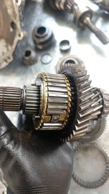 گیربکس کامل و قطعات گیربکس خودروهای چینی. در شاهین‌شهر