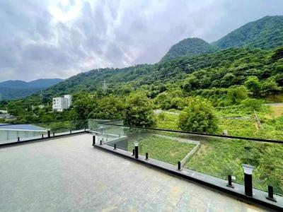 500 متر ویلای مدرن قواره اول جنگل/مبله/استخر چلندر در نوشهر