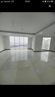 دریاچه چیتگر /سنددار/۱۴۰متر۳خواب/ایران مال/اقساطی در تهران