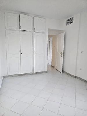 بلوار کاشانی  حسن اباد 79 متر 2 خواب رهن کامل در گرم‌دار