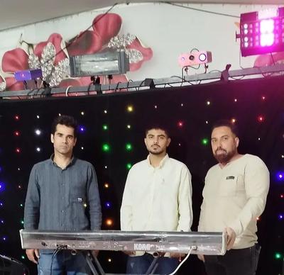 گروه موسیقی ونورپردازی زنده در کنگاور