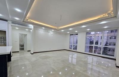 فروش آپارتمان ۱۰۰ متری ۲ خوابه در دریاچه در تهران