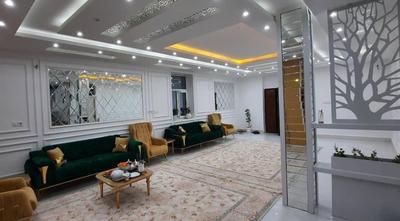 کاغذدیواری آجرنسوز کفپوش پارکت کناف چمن پوستر در خرم‌آباد