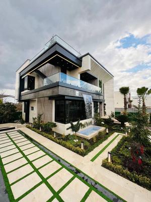 ویلامدرن412متری/استخردار/سنددار/نزدیک دریاوامکانات در نور