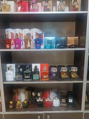 ادکلن های طرح اورجینال و شرکتی و اماراتی در تهران