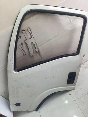 درب ایسوزو p700 راننده ژاپنی در قائم‌شهر