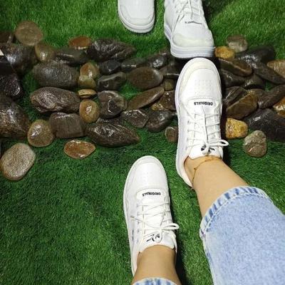 کتونی آدیداس Adidas سایز ۳۸ تمیز و سالم در تهران