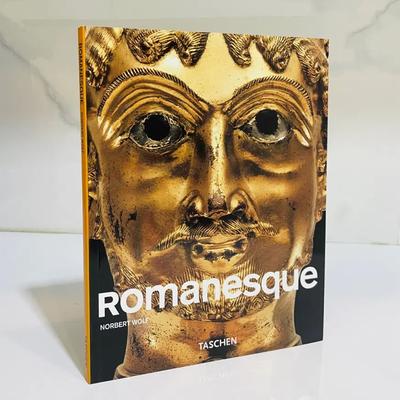کتاب تاریخی کلکسیونی Romanesque ناشر TASCHEN در تهران