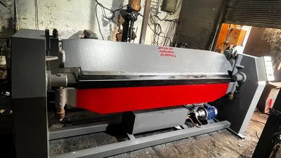 دستگاه هیدرولیکی خمکن در ربات‌کریم