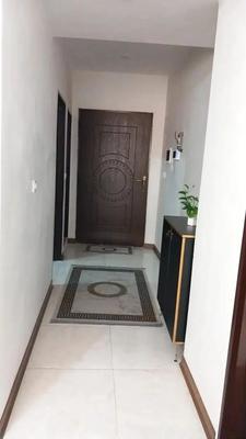 یک دستگاه اپارتمان در سَنگَر