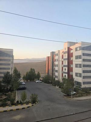 ۸۰متری نوساز فول با آسانسور خوش نقشه در هشتگرد