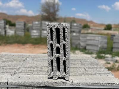 تولیدی در رشت