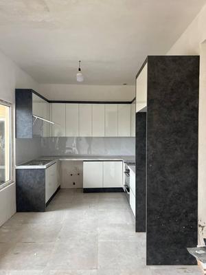 کابینت هایگلاس در نظرباد