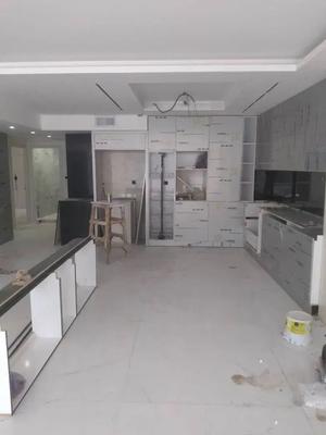 آپارتمان ۱۵۴متری نوساز طبقه۳ در اصفهان