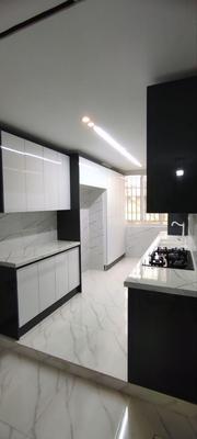 کابینت و کمددیواری پاک چوب مات و براق در اندیشه-شهر جدید