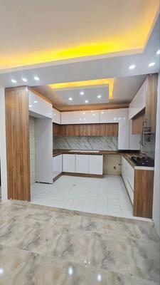 ۸۰متری نوساز کلیدنخورده با آسانسور و پارکینگ سندی در هشتگرد