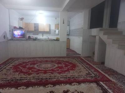 ویلایی دو خوابه سربالایی داره در شیراز