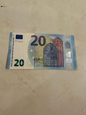 اسکناس یورو در تهران