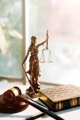 وکیل املاک کیفری جنایی حقوقی در شیراز