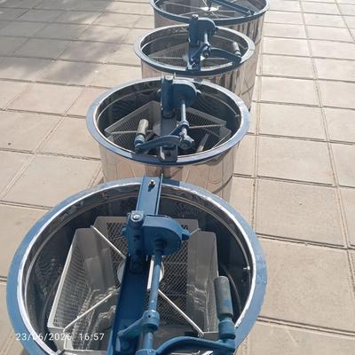 لوازم زنبور  عسل گیر استراکتور ( بیاتی )خ نواب ارسال رایگان کل ایران در اراک