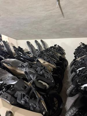 HONDA ADV160 ABS 1404/1405
رنگ بندی موجود ؛ بیمه یک سال رایگان در تهران